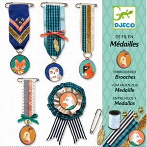Embroidered brooches(1)