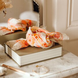 Djeco Atelier 11 - Floral Silk Scarf Painting Kit