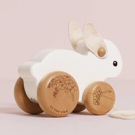 Le Toy Van Pull Along Rabbit - FSC 10