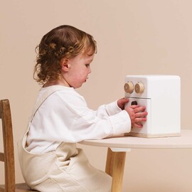 Le Toy Van Wooden Air Fryer Play Set