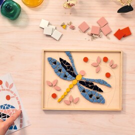 Djeco Atelier 72 – Dragonfly Mosaic Art Kit