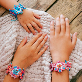 Djeco Do It Yourself Best Friends Bracelets