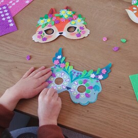 Djeco Do It Yourself Forest Animals Mosaic Mask Craft Kit