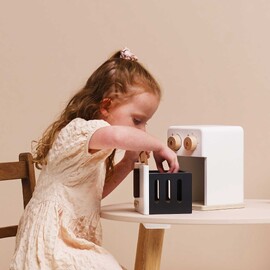 Le Toy Van Wooden Air Fryer Play Set