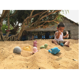 Tikiri Set of 6 Tikiri Ocean Rubber Rattle & Bath Toys