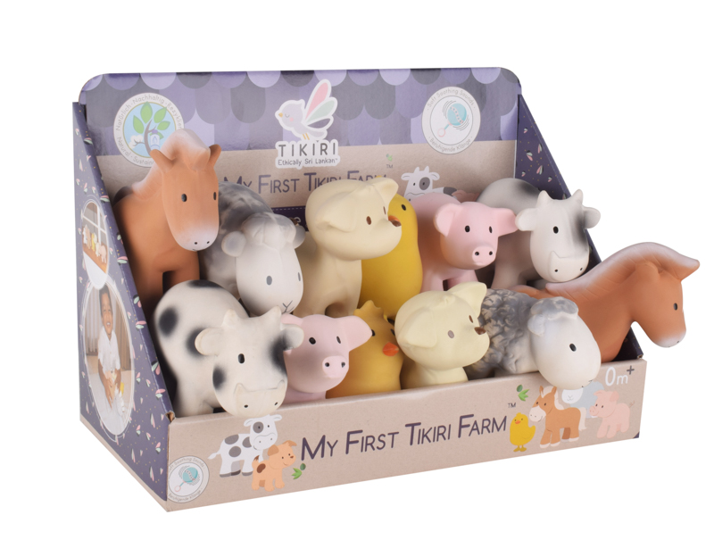 An assorted collection of 12 all rubber farm animals