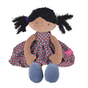 62091-LeotaBlackHairDebutante