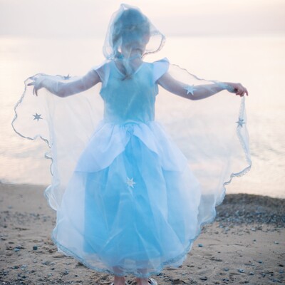 Buy Great Pretenders Snow Queen Cape - Blue, Size 5-6 wholesale at Kaleidoscope Australasia Pty Ltd